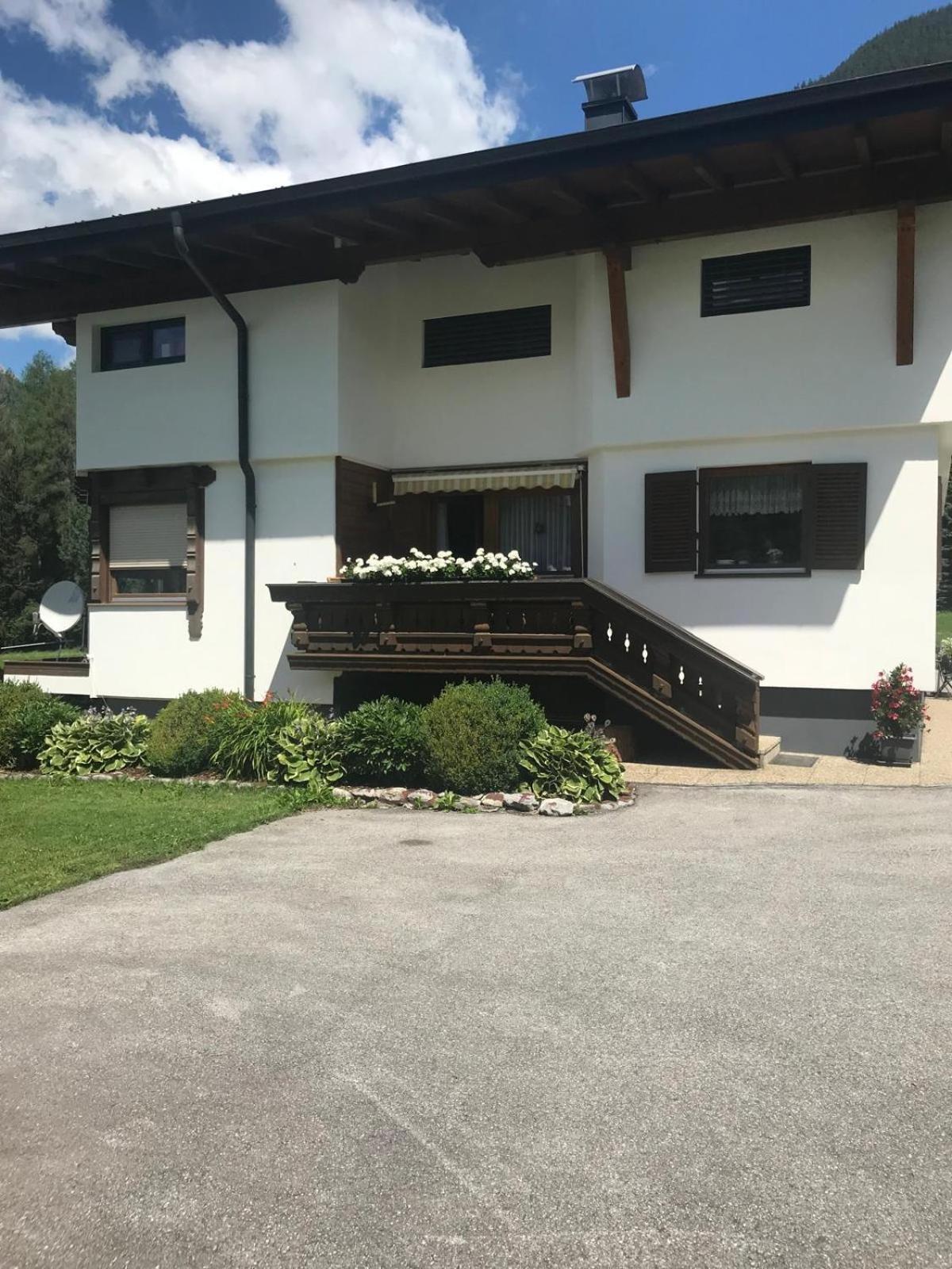 Ferienwohnungen Schleich Nassereith Exterior foto